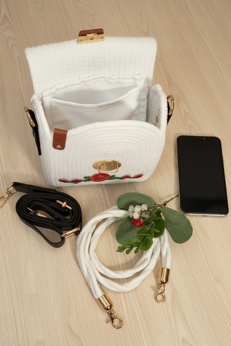 Mini Bags Blanca Flores Rojas Jardín. - Garra de gata